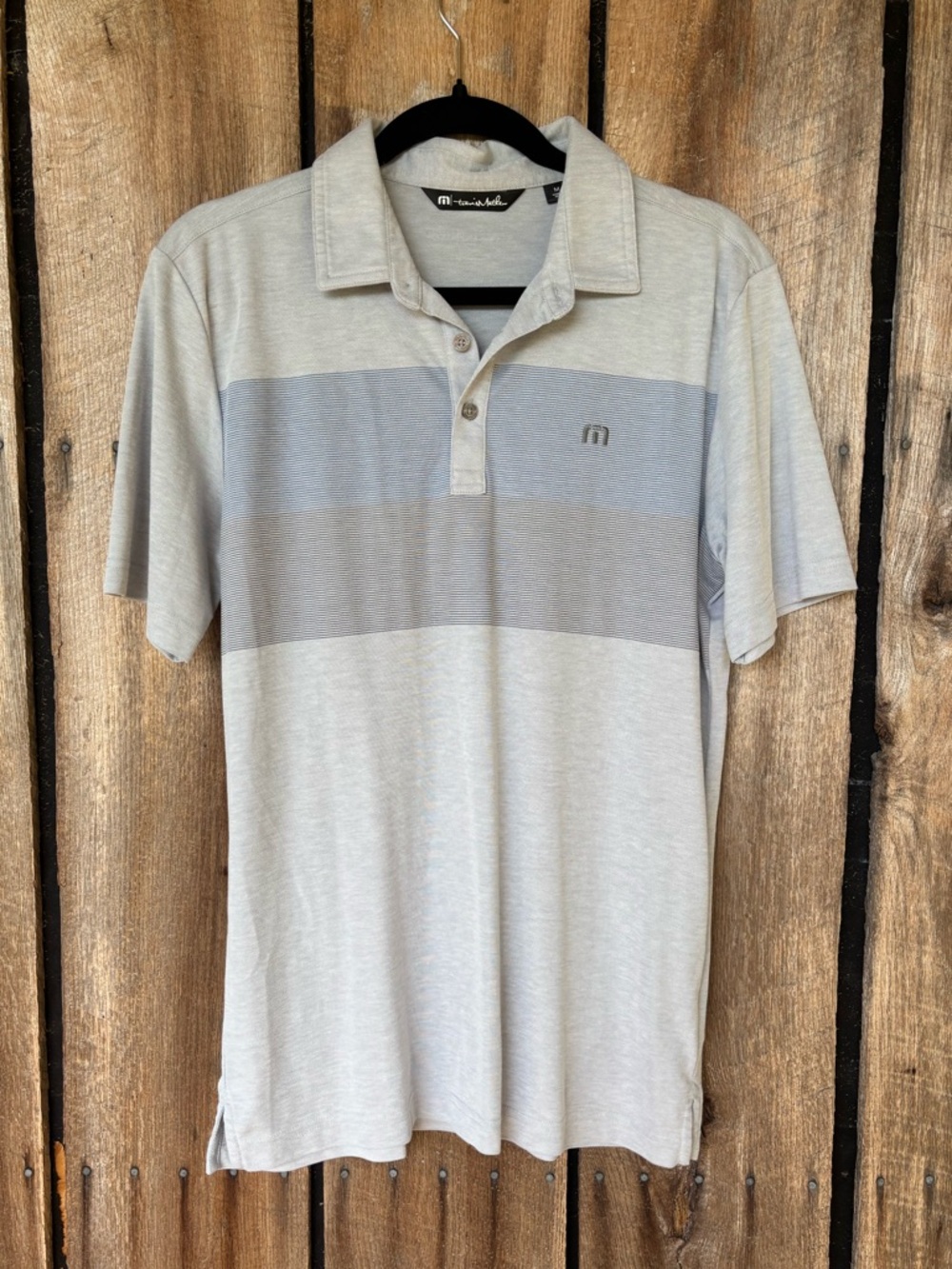 TravisMathew Polo Shirt Men's M Gray Striped Performance Golf Polo Short Sleeve - Picture 1 of 7